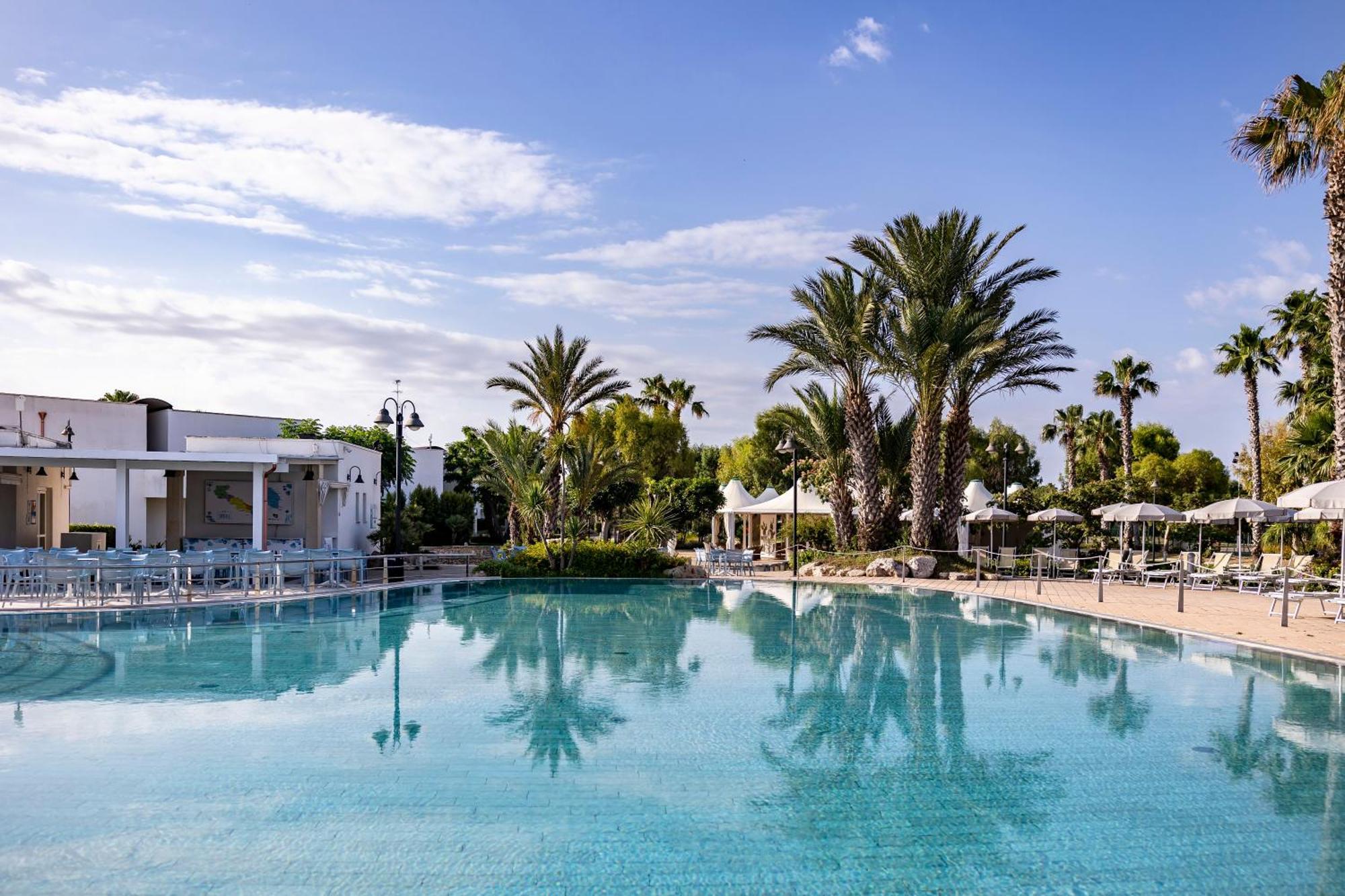 Blu Salento Village ซันตีซิโดโร ภายนอก รูปภาพ